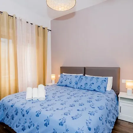 La Romantica Apartment *